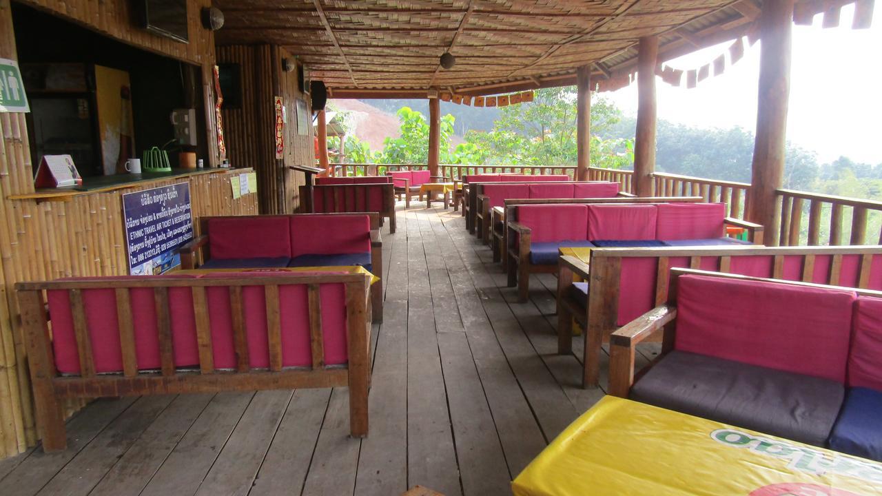 Chomdoy Bungalow & Restaurant ルアンナムター エクステリア 写真