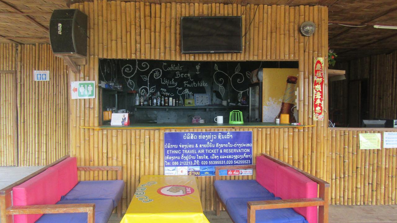 Chomdoy Bungalow & Restaurant ルアンナムター エクステリア 写真